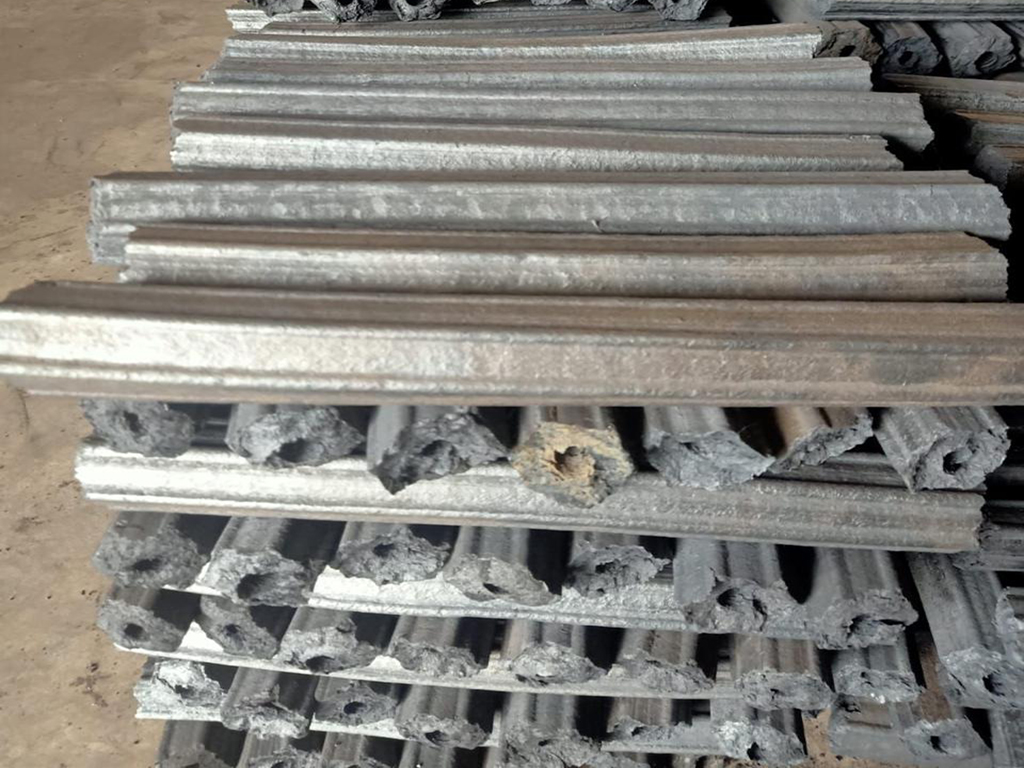 Hardwood Hexagonal Briquet (Sawdust)